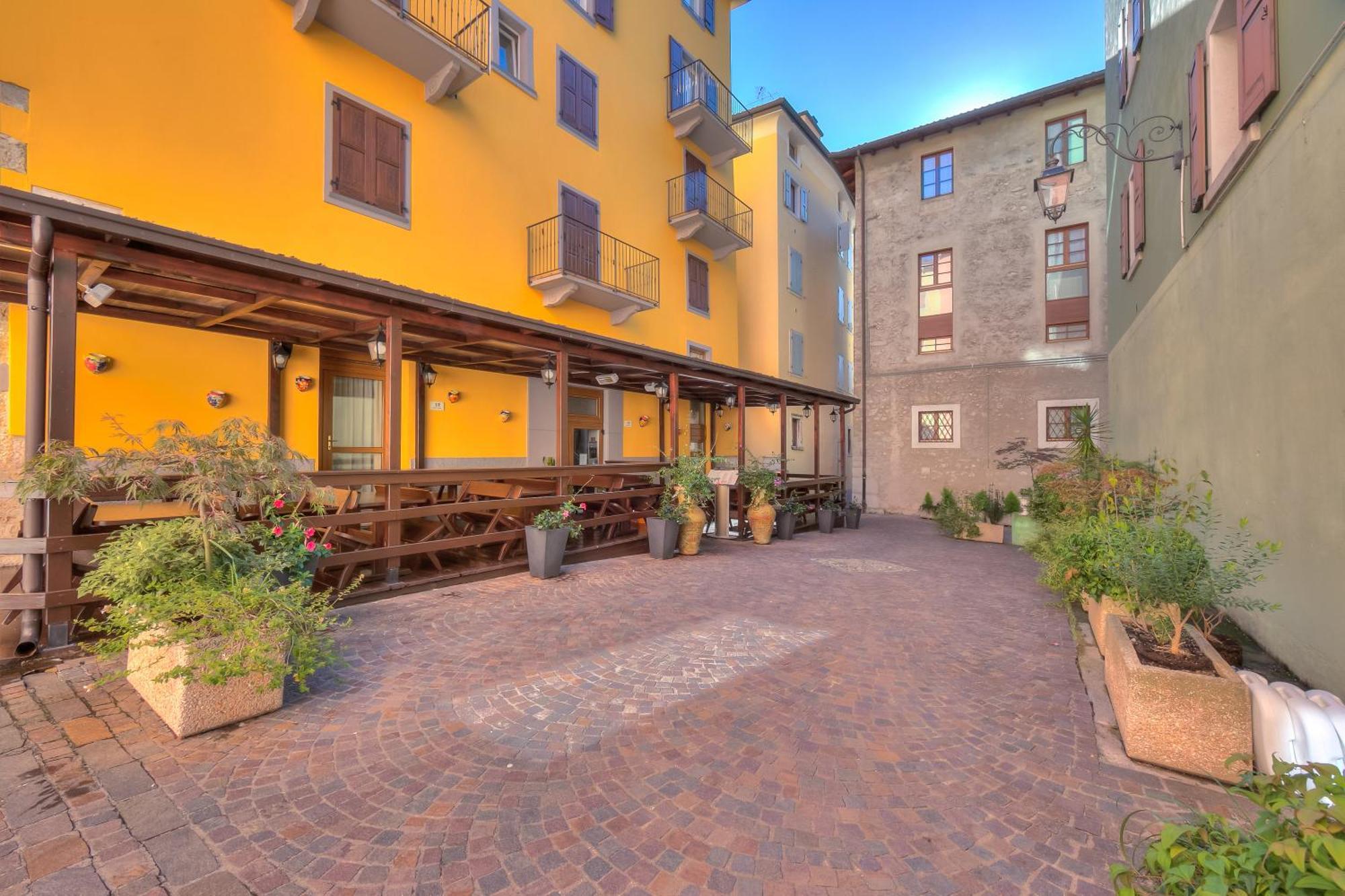 Aparthotel Casa Alpino Riva del Garda